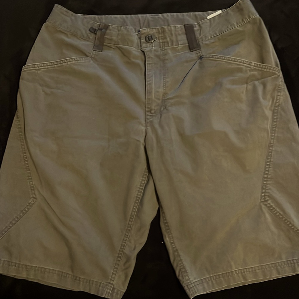 EUC Patagonia Worn Wear Organic Cotton Chino Men's lShorts Sz 36